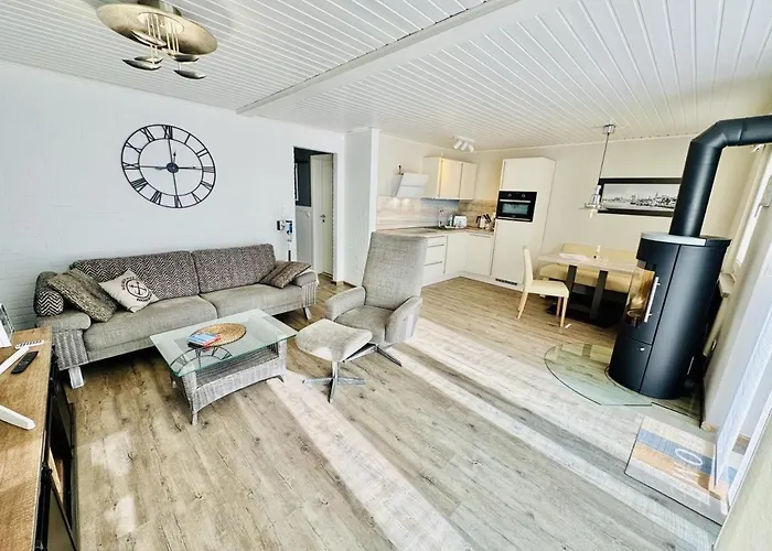 Kliff-haeuschen * Rostock