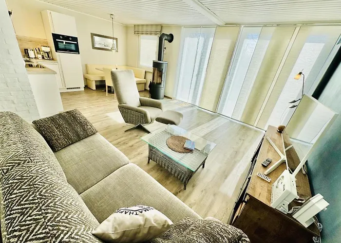 Kliff-haeuschen * Rostock